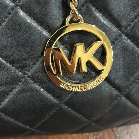 MICHAEL KORS TOTE BAG NEW NO TAGS - Picture 7 of 12